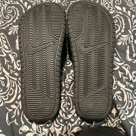 Nike size 8 slides - Picture 2 of 5